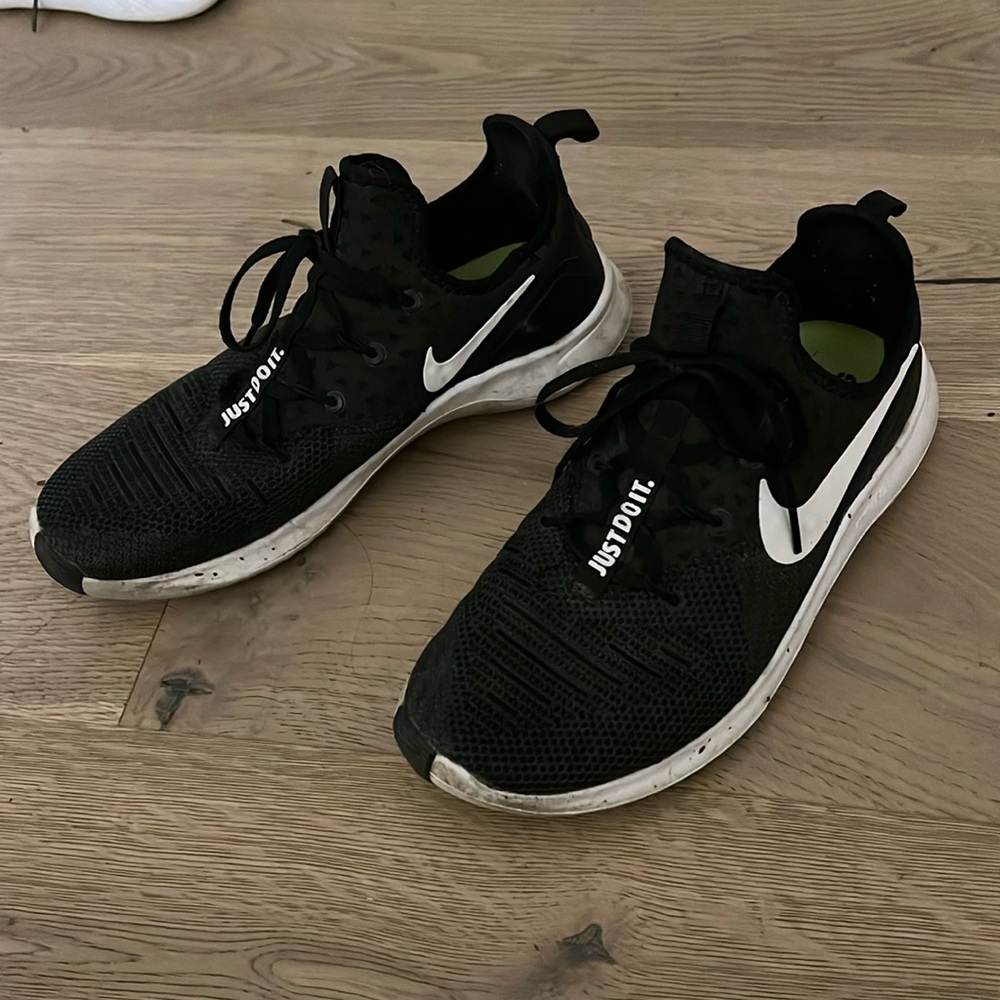 Nike training sneakers size 9.5